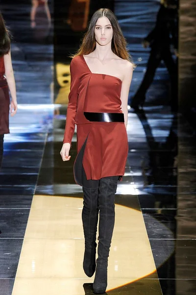 Look 35